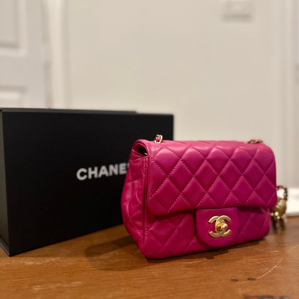 Chanel Quilted CC Pearl Crush Square Mini Flap Bag 22B